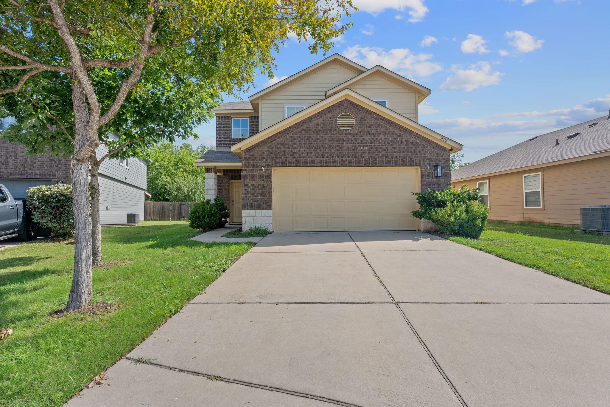 3526 Wickham LN