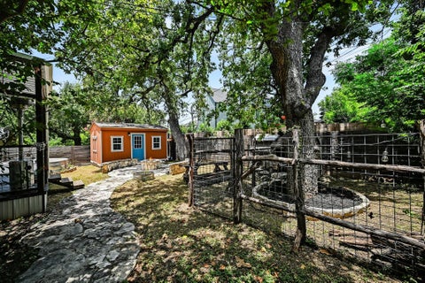Tiny photo for 3406 E Martin Luther King Jr BLVD, Austin, TX 78721 (MLS # 3080906)