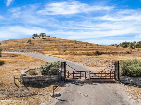 226 S Walnut Springs RD Johnson City TX 78636