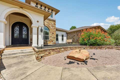 Photo of 163 Powder Horn RD, Bastrop, TX 78602 (MLS # 6303681)