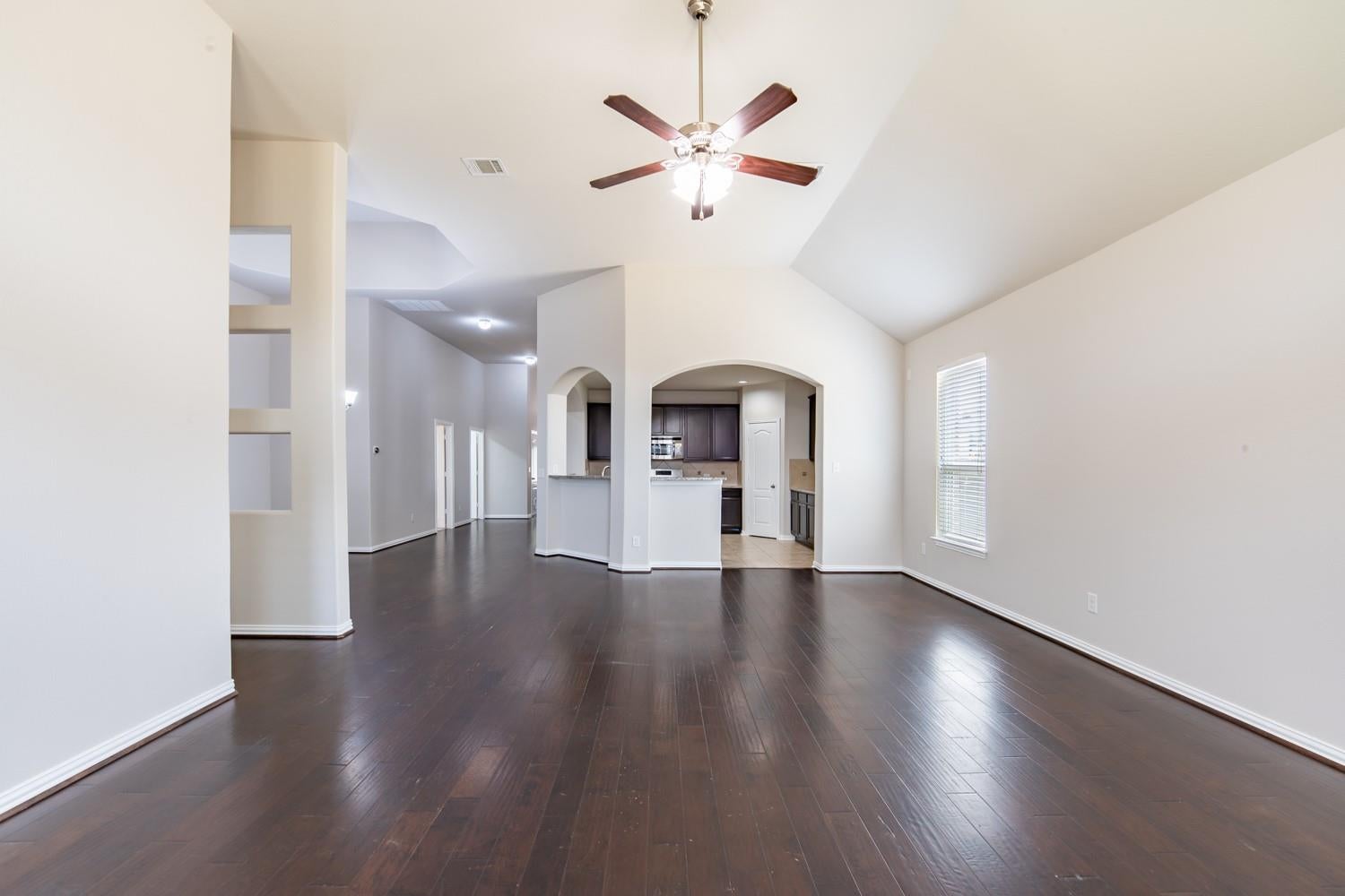8258 Arezzo DR