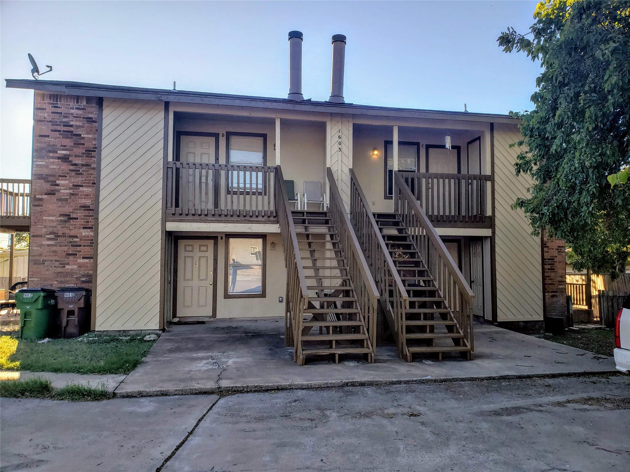 Welcome to 1603 Onion Creek Village Drive!