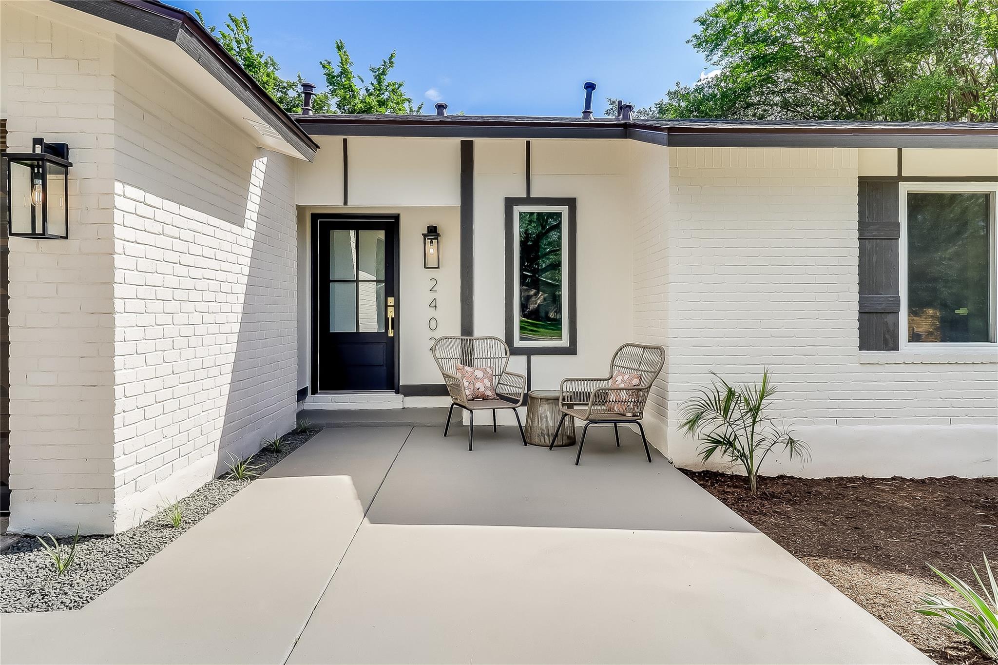 2402 Broken Oak DR