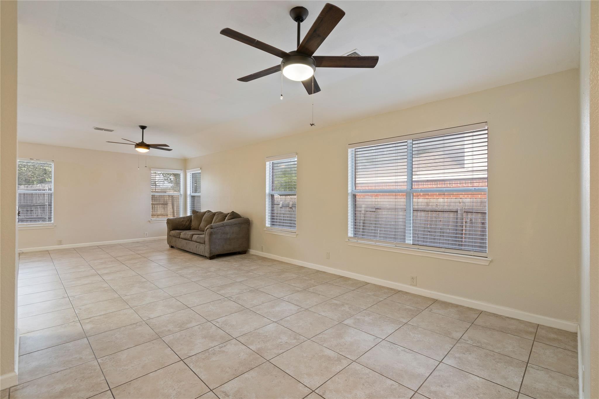 1106 OLYMPIC DR