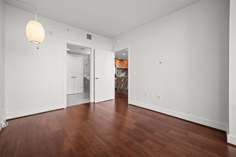 Tiny photo for 300 Bowie ST #2405, Austin, TX 78703 (MLS # 5645705)