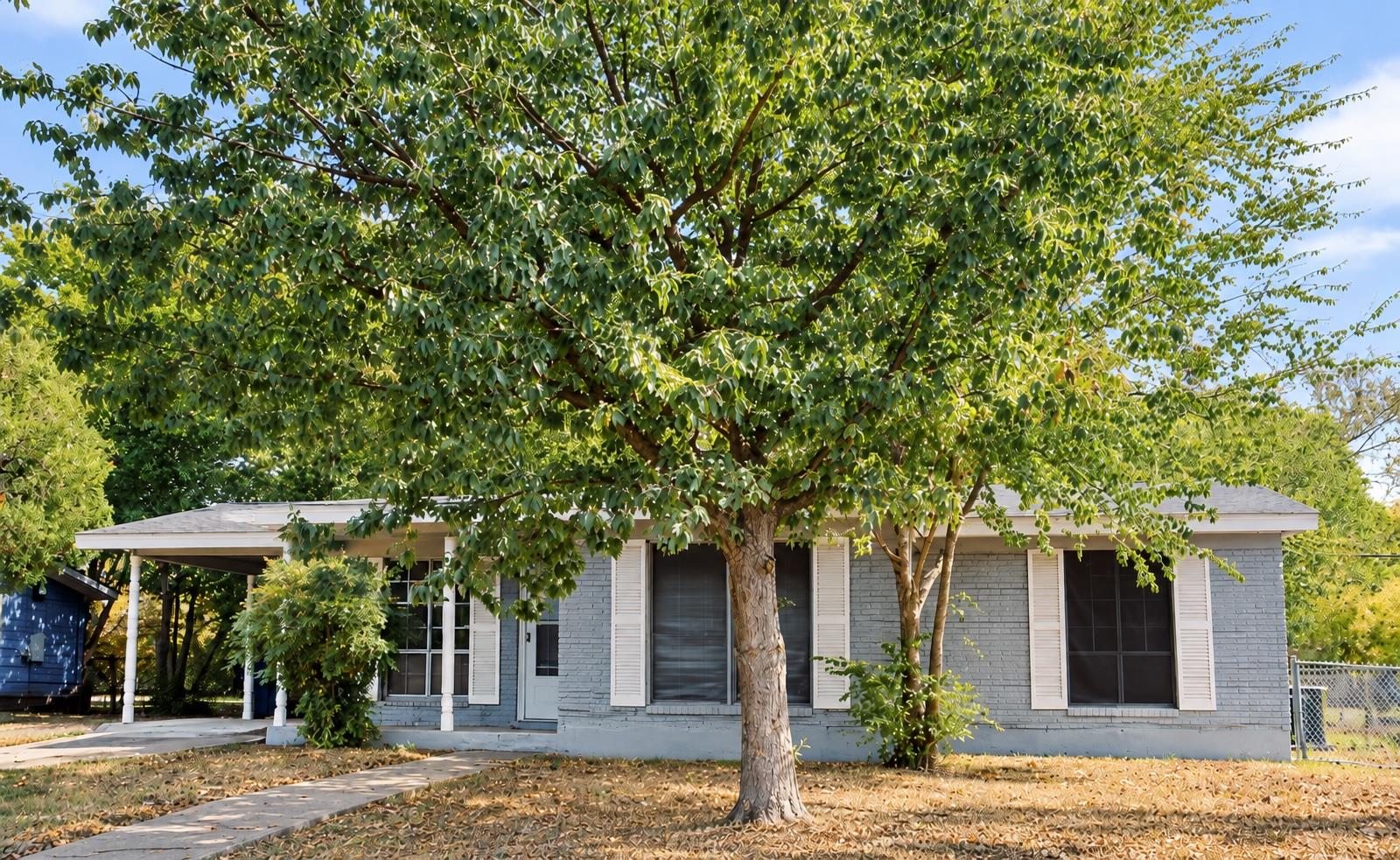 6313 Kenilworth DR