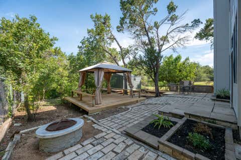 Tiny photo for 400 N Laurelwood DR, Austin, TX 78733 (MLS # 2164216)