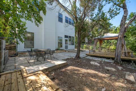 Tiny photo for 400 N Laurelwood DR, Austin, TX 78733 (MLS # 2164216)