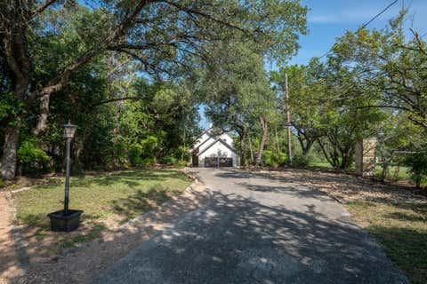 Tiny photo for 400 N Laurelwood DR, Austin, TX 78733 (MLS # 2164216)