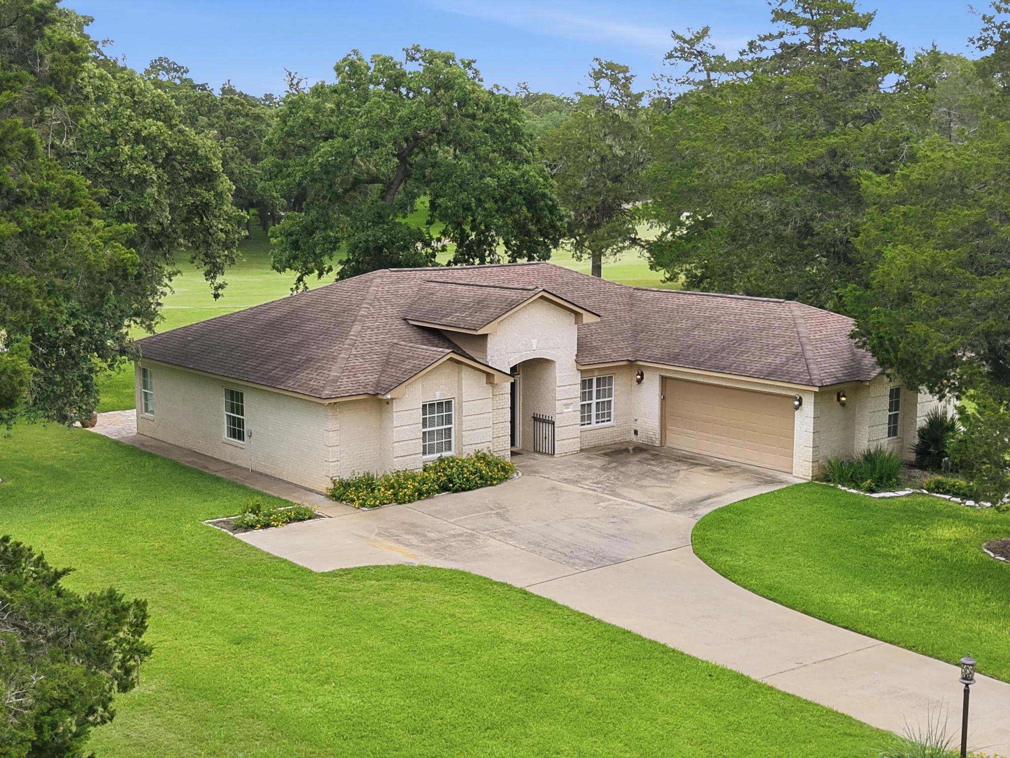 410 Pinehurst DR
