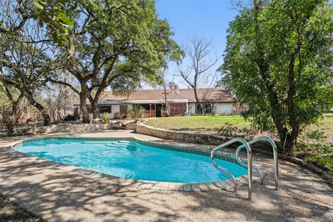 Photo of 209 Duck Lake DR, Lakeway, TX 78734 (MLS # 2347846)