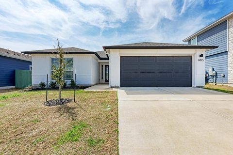 9813 Eloquence DR Manor TX 78653