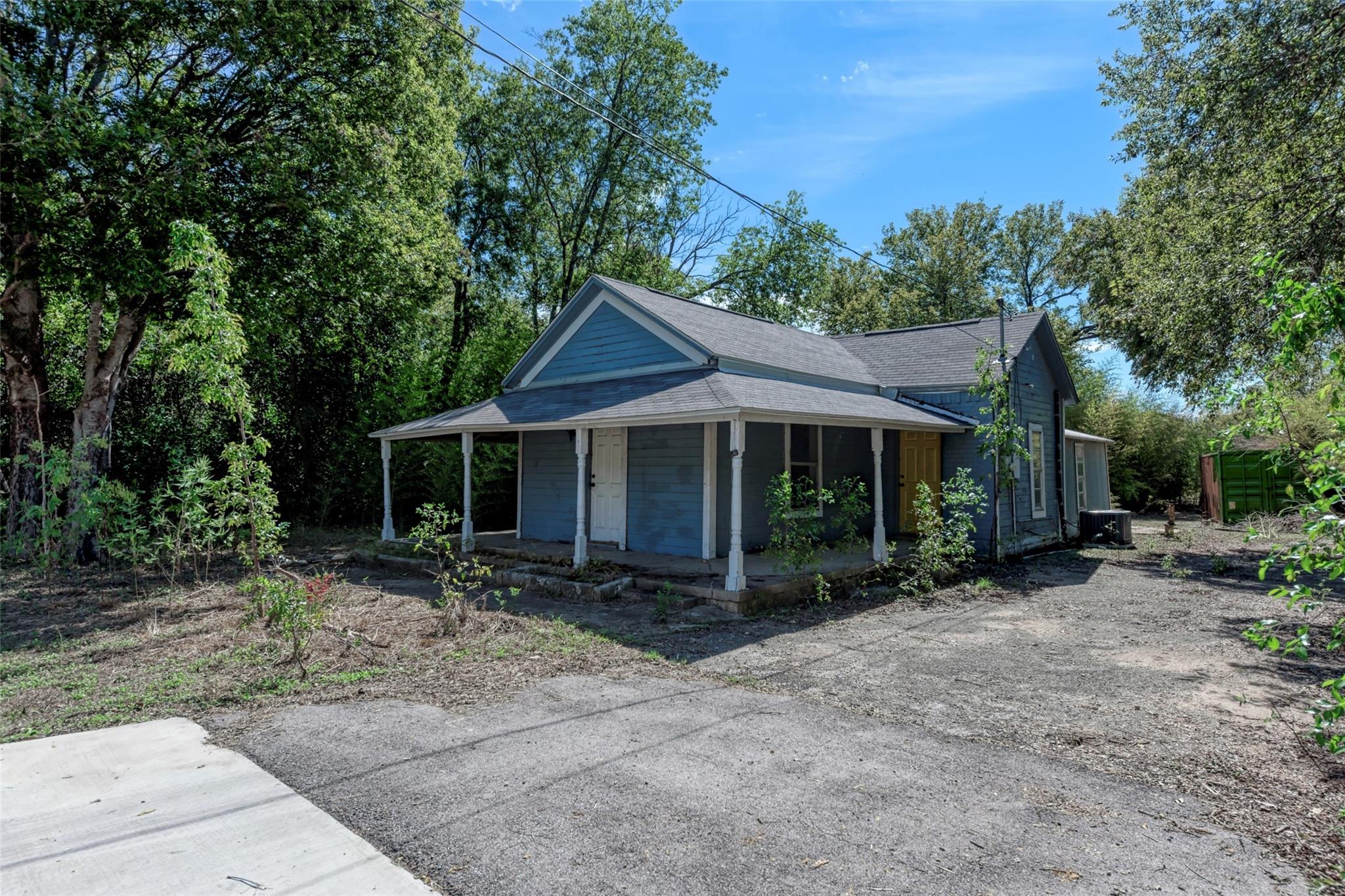104 E. Morrow ST