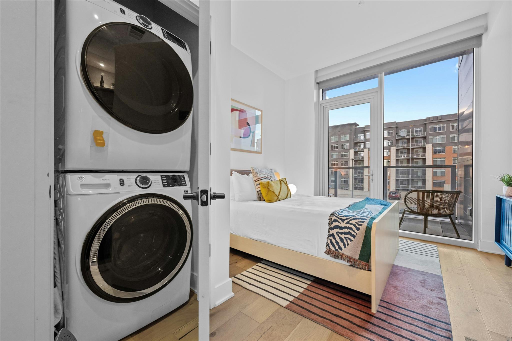 48 East Ave 1007