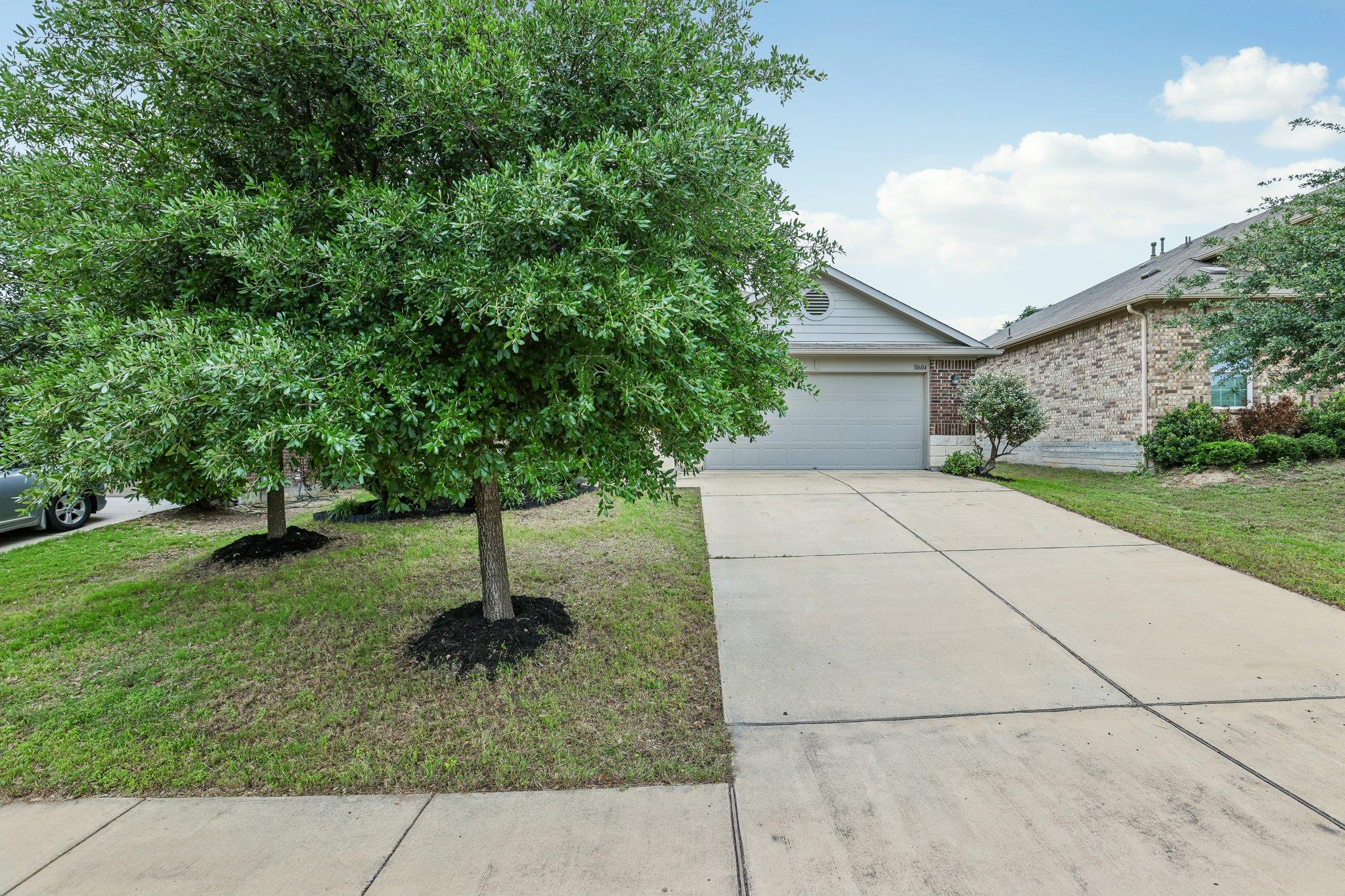 10604 Menominee Falls LN