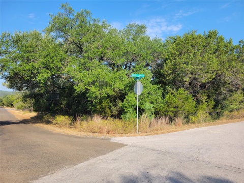 Photo of 21801 Bluejay BLVD, Lago Vista, TX 78645 (MLS # 7516289)