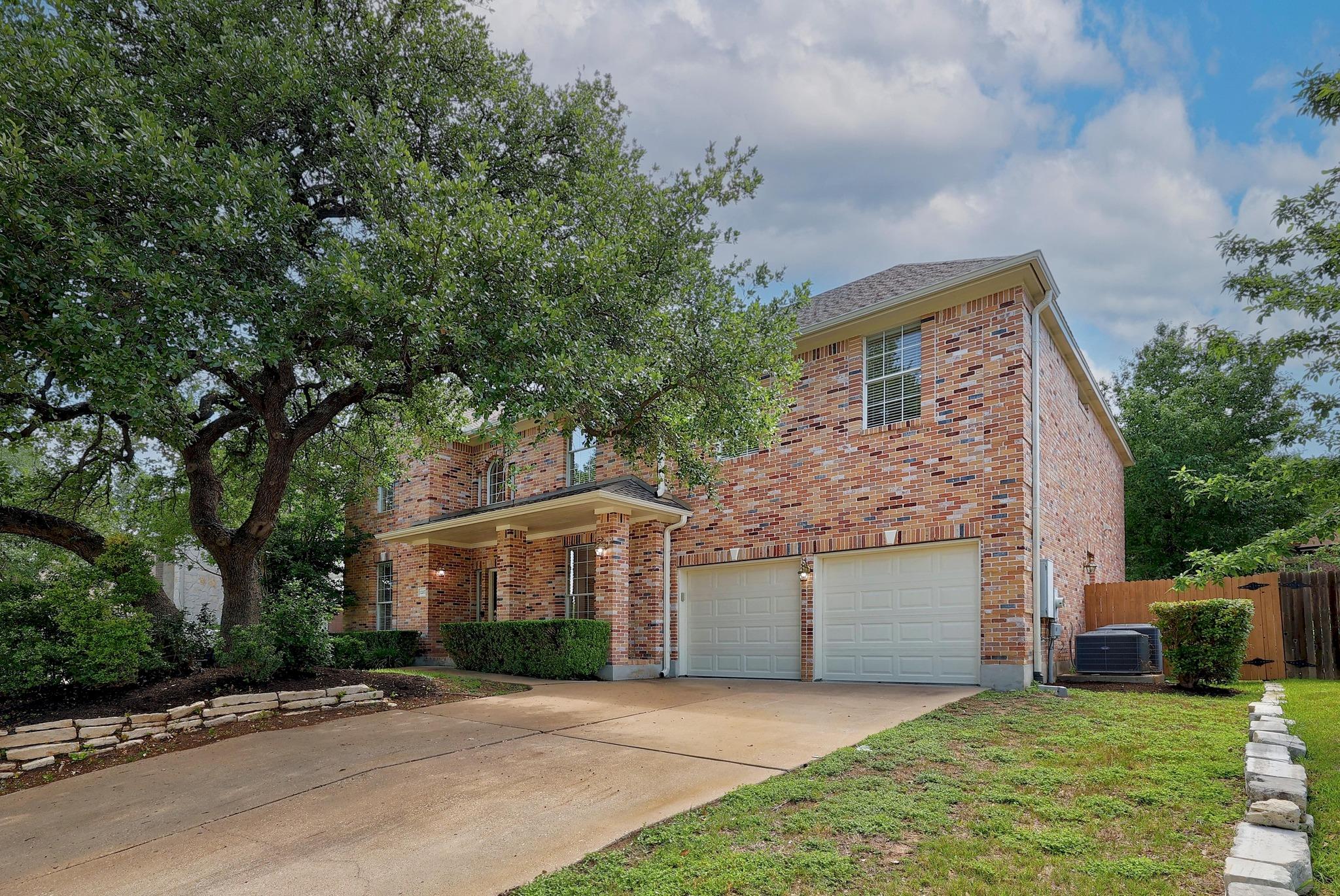 12207 Carlsbad DR