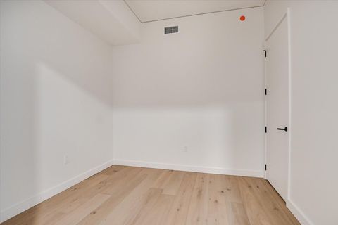 Tiny photo for 610 Davis ST #4304, Austin, TX 78701 (MLS # 9719375)