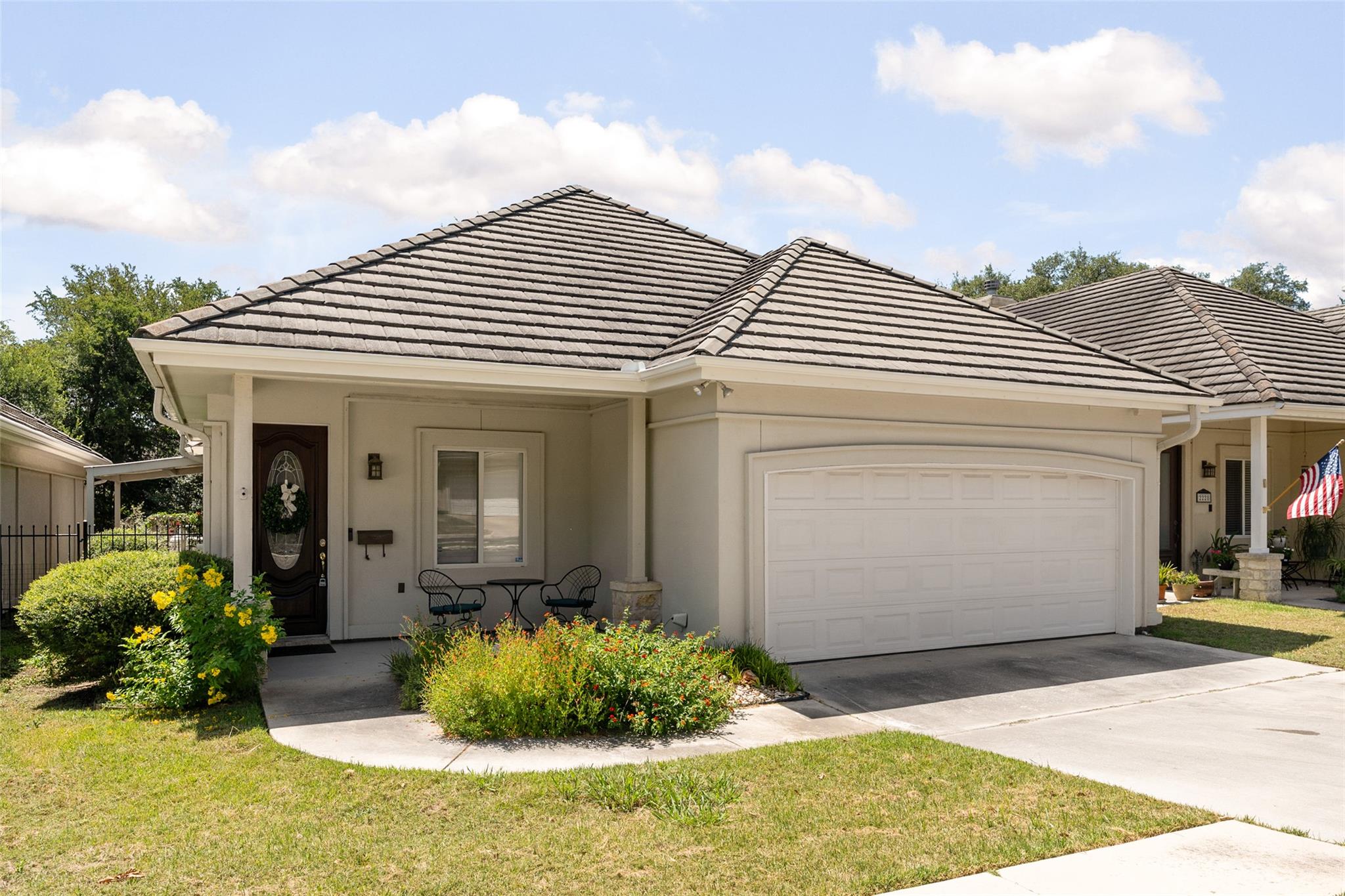 2224 Garden CT