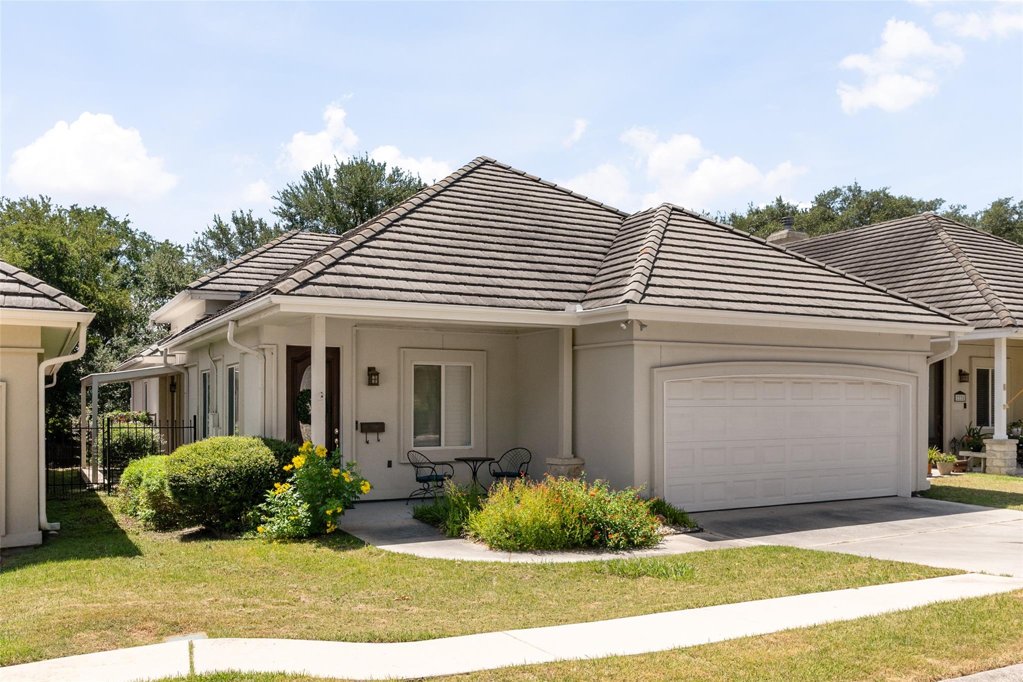 2224 Garden CT