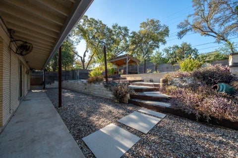 Tiny photo for 833 E 38th ST, Austin, TX 78705 (MLS # 3142081)
