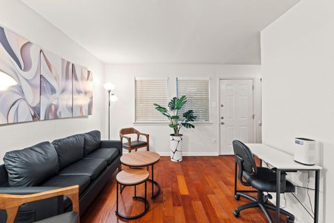 Photo of 1110 W 22nd ST #2, Austin, TX 78705 (MLS # 1576064)