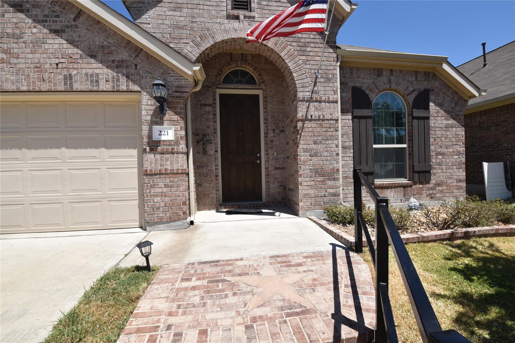 221 Joseph DR