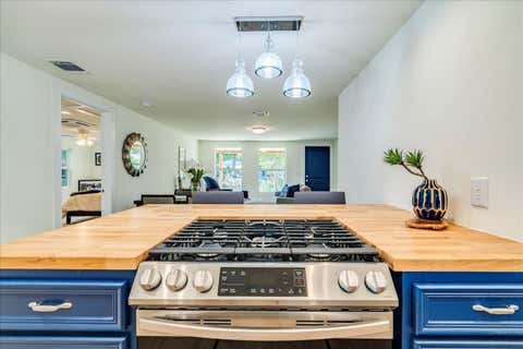 Tiny photo for 1120 Spur ST, Austin, TX 78721 (MLS # 2956540)