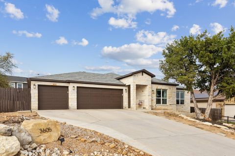 Photo of 3605 Bunyan CIR, Lago Vista, TX 78645 (MLS # 9688316)