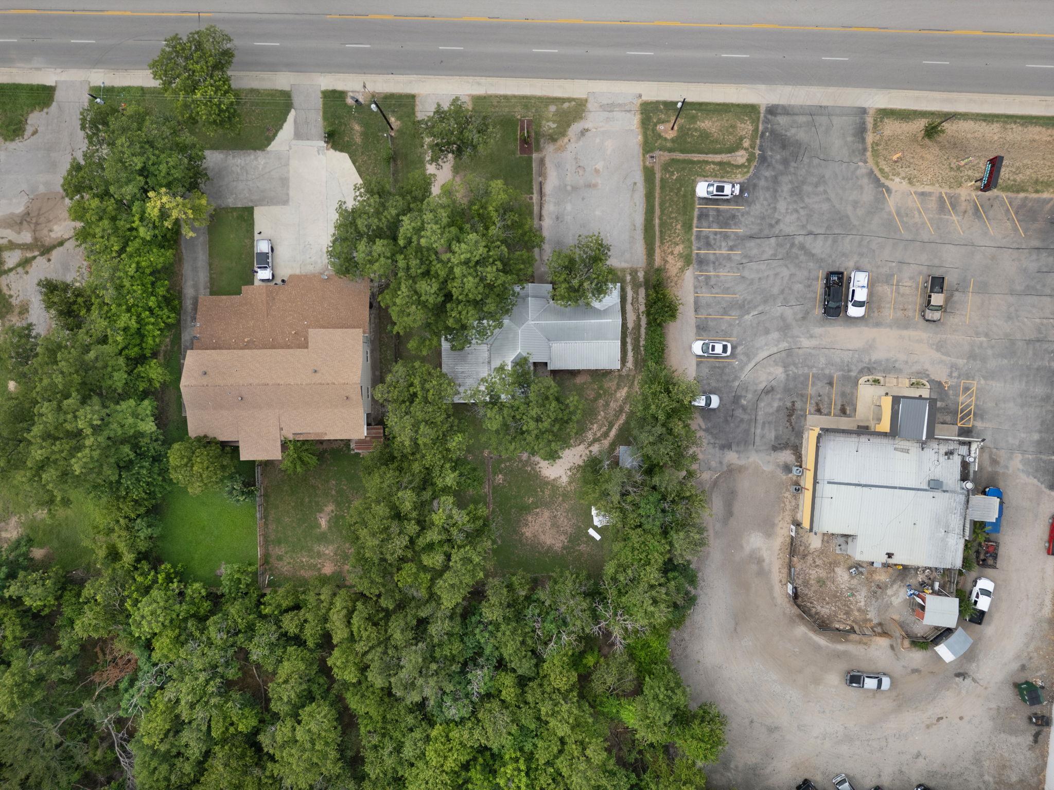 611 Central Texas EXPY