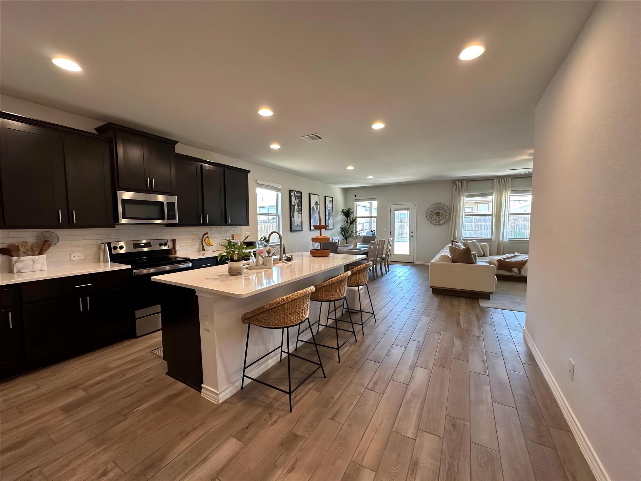 128 Limonite LN
