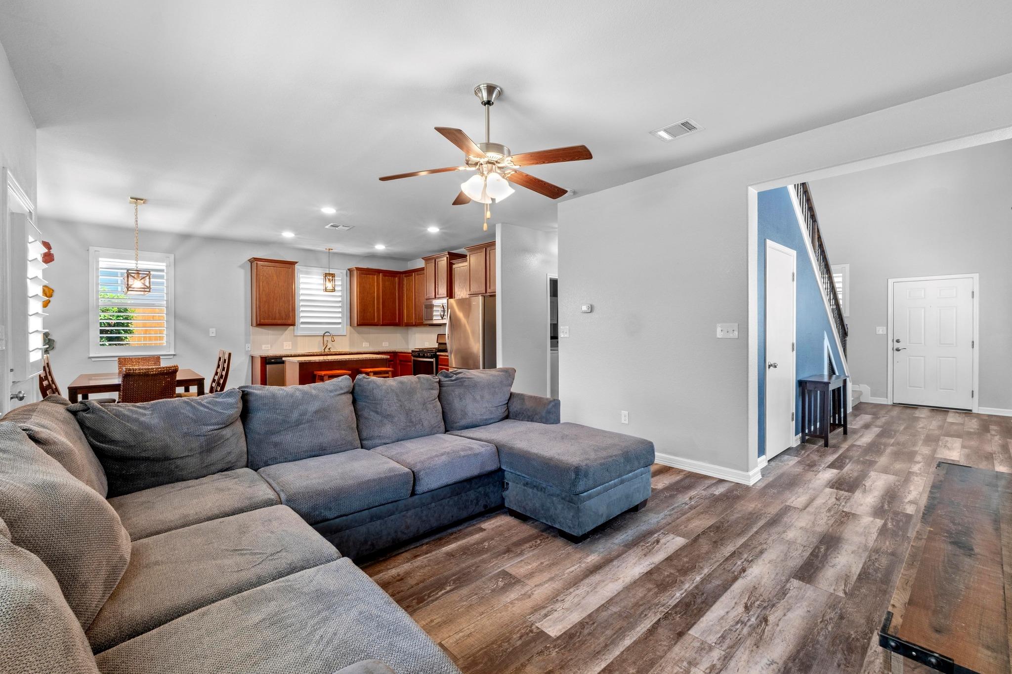 529 Cinnamon Teal LN