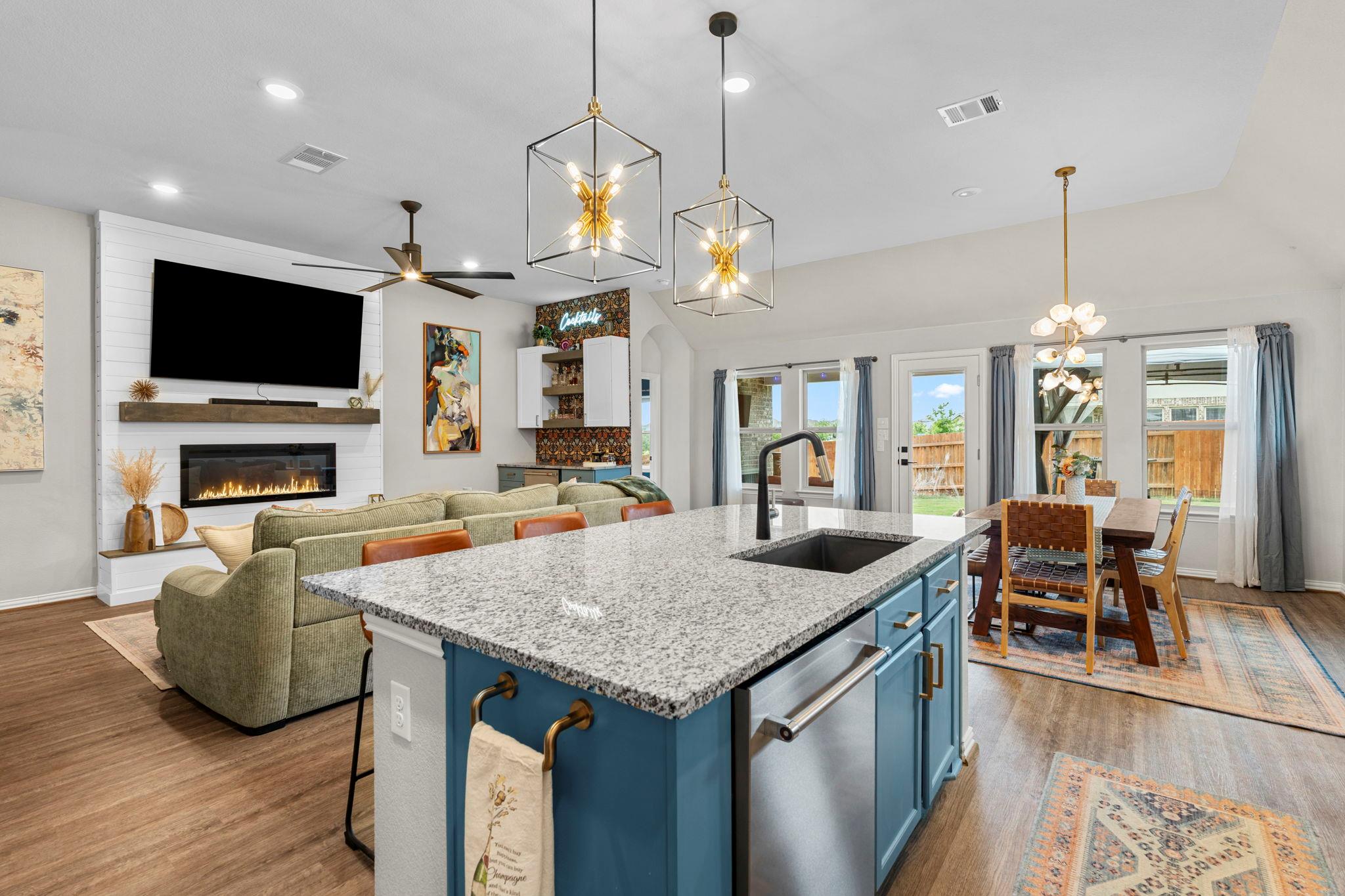 115 Oleander LOOP