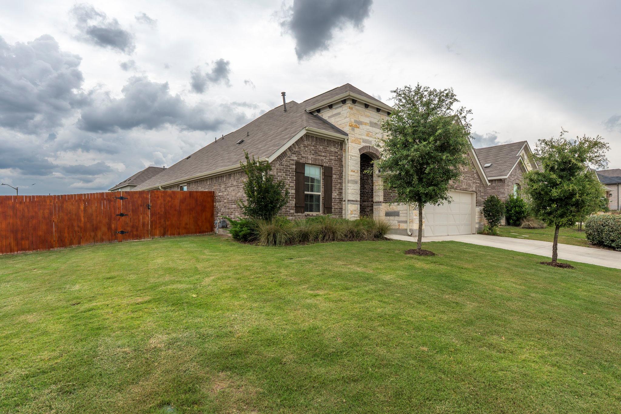 115 Oleander LOOP