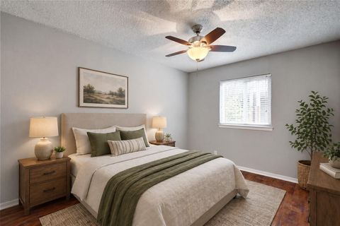 Photo of 2401 Manor RD #127, Austin, TX 78722 (MLS # 4998232)
