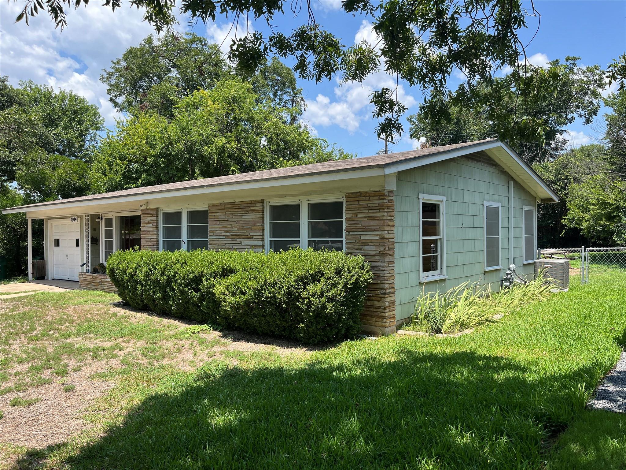 1504 Princeton Ave