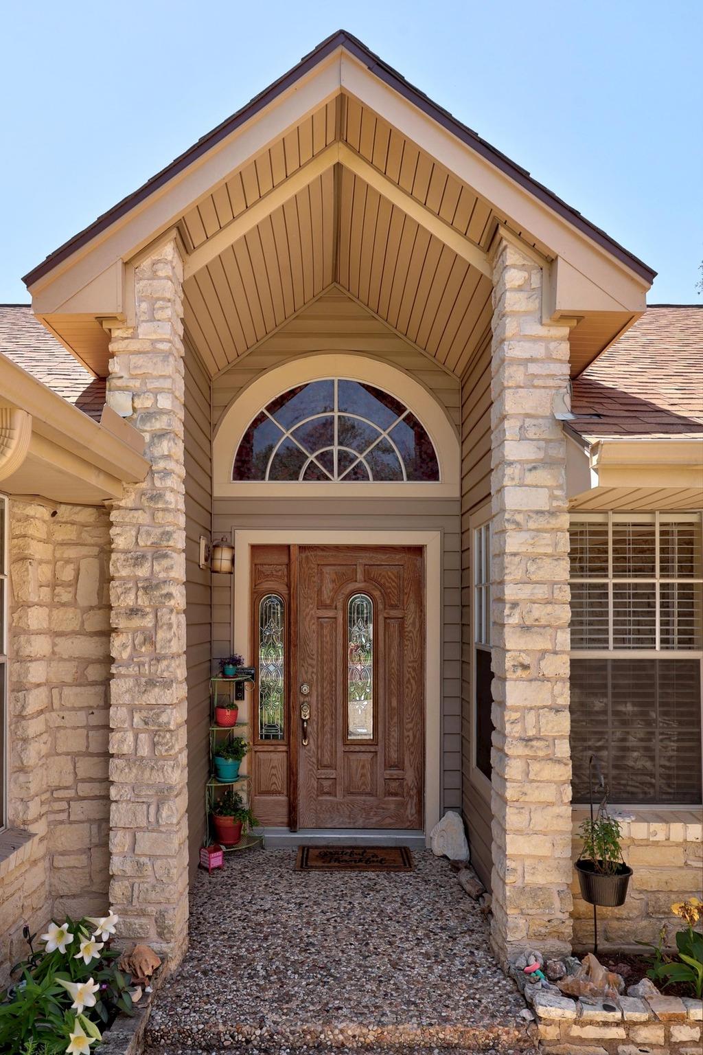 1708 Brokenshoe DR
