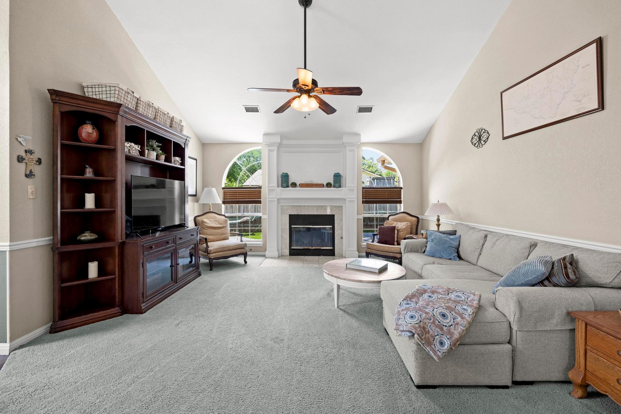 1708 Brokenshoe DR