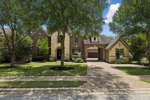 Photo of 11813 Eagles Glen DR, Austin, TX 78732 (MLS # 7126614)