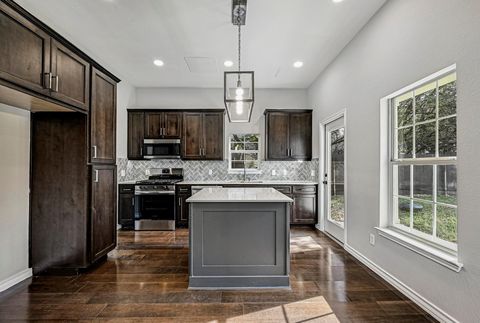 Tiny photo for 305 AUGUSTA CV, Point Venture, TX 78645 (MLS # 5373519)