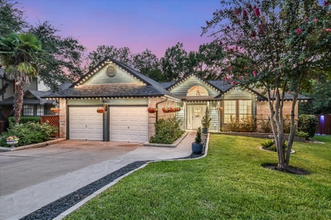 Photo of 11704 Swearingen DR, Austin, TX 78758 (MLS # 6302938)