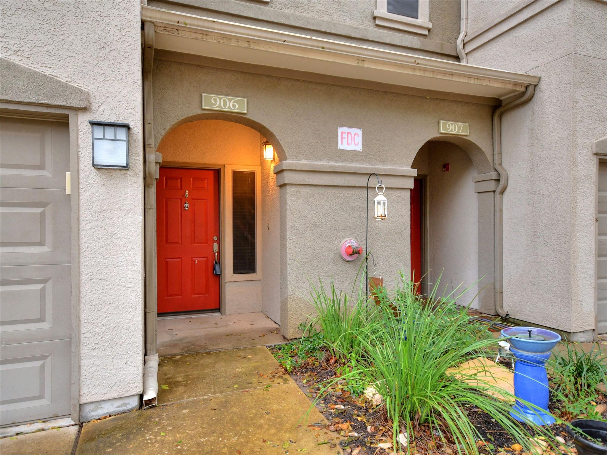 11203 Ranch Road 2222 906