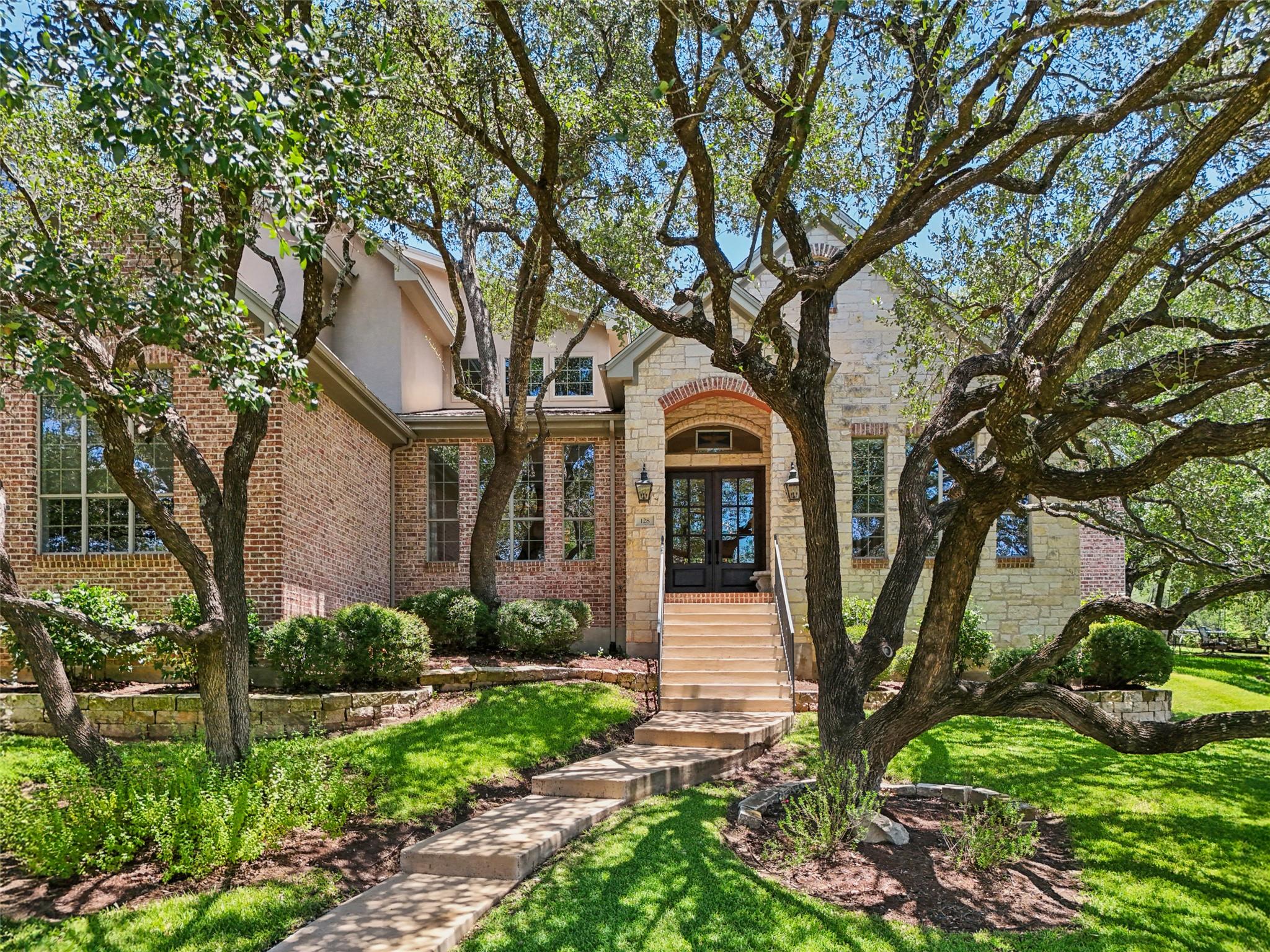 128 Squires DR