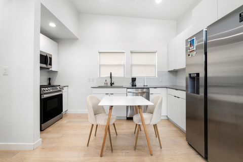 Tiny photo for 400 E 30th ST #200, Austin, TX 78705 (MLS # 6958156)