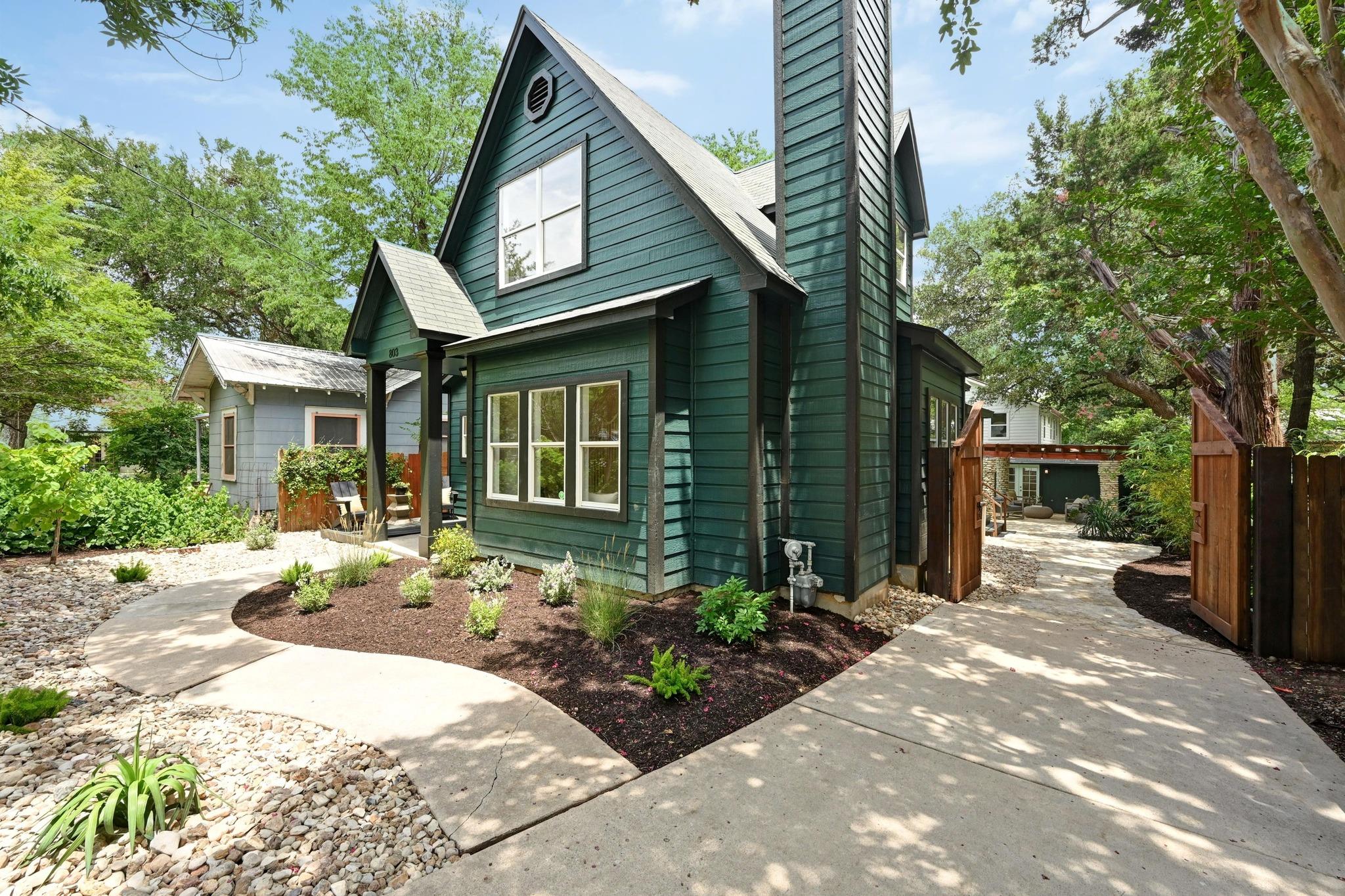 803 Jessie ST