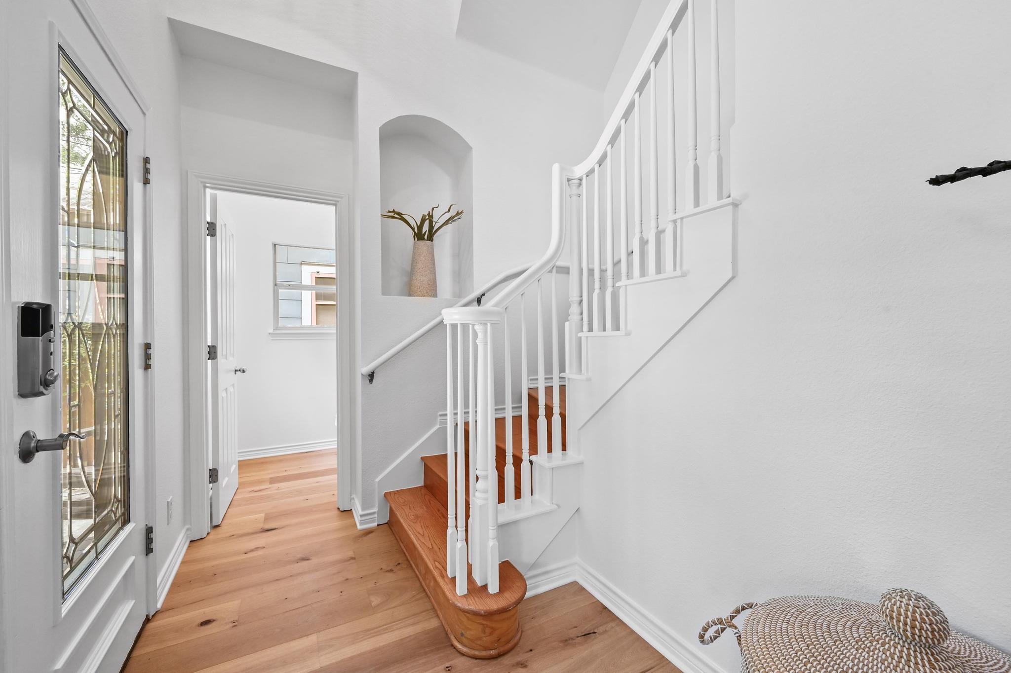 803 Jessie ST