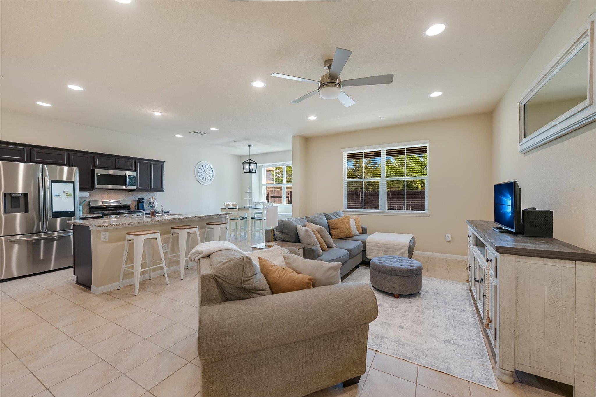 2880 Donnell DR 2502