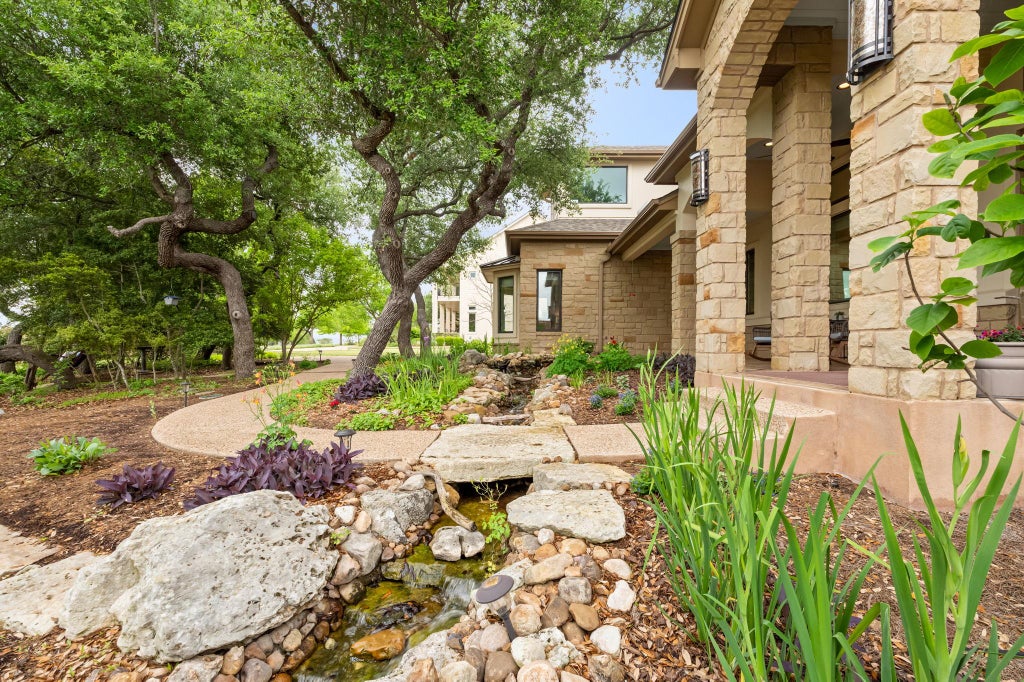 Photo of 8815 Blazyk DR, Austin, TX 78737 (MLS # 2522437)
