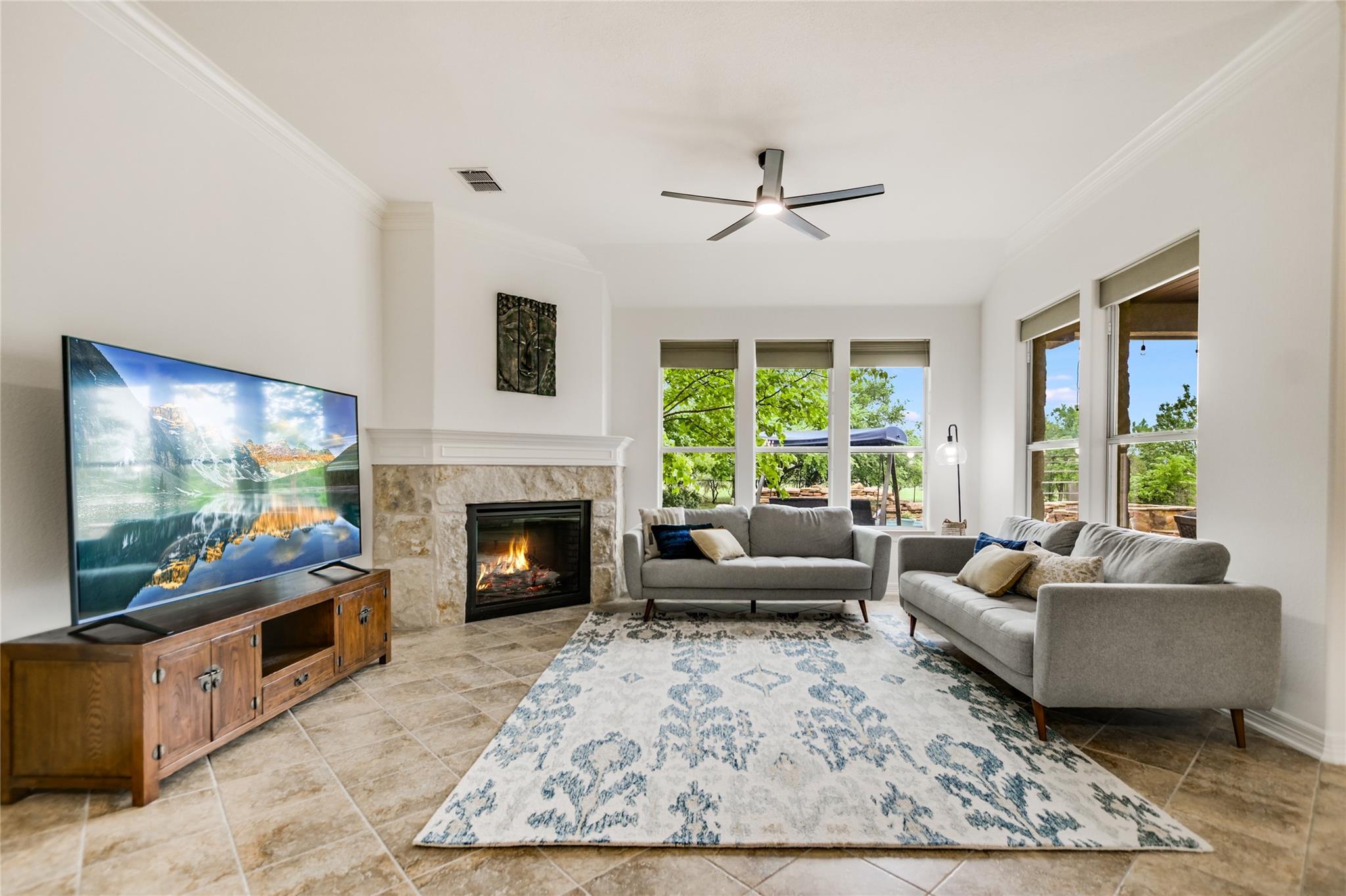 112 Oak Plaza DR