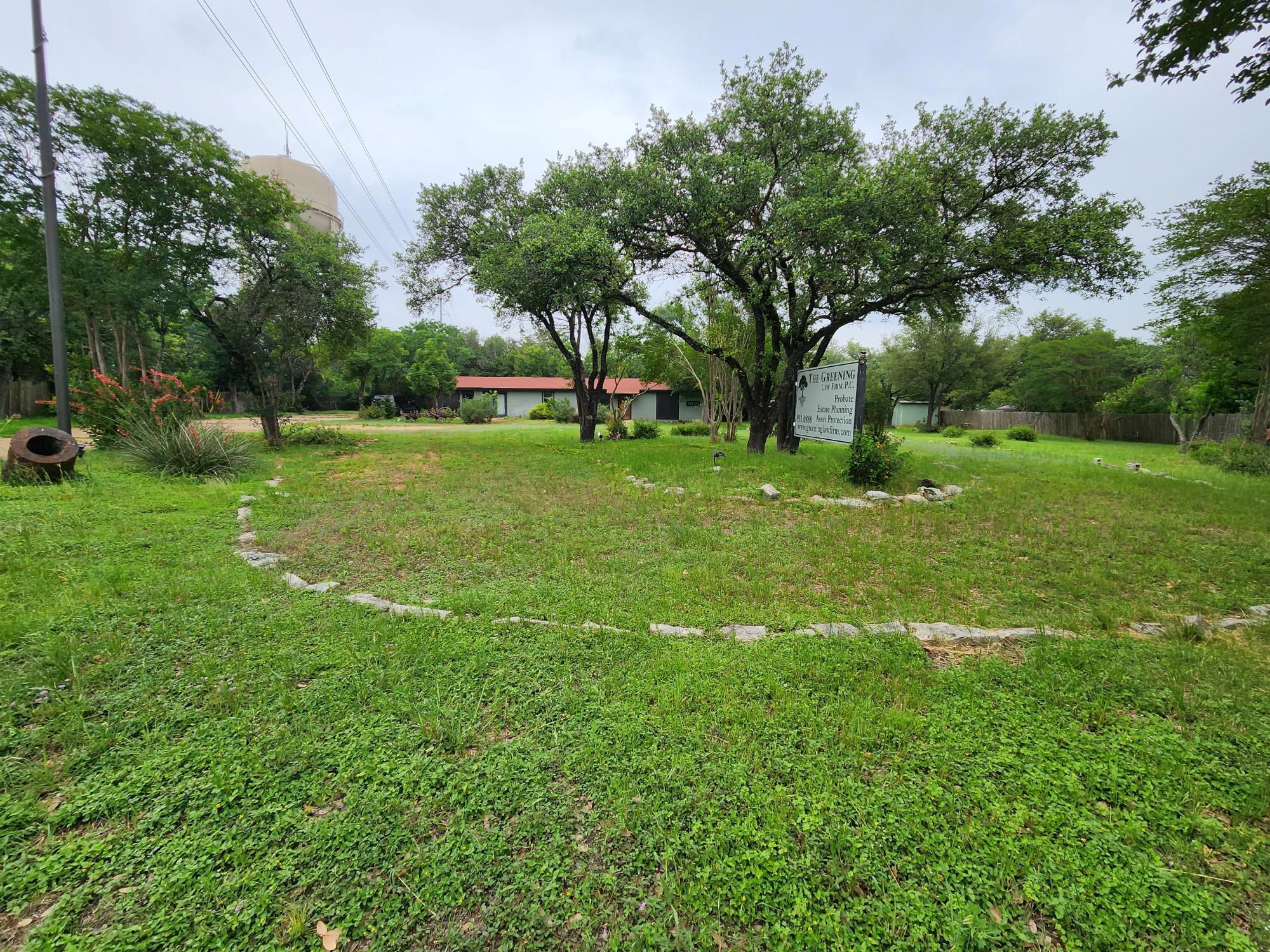 1601 Williams DR